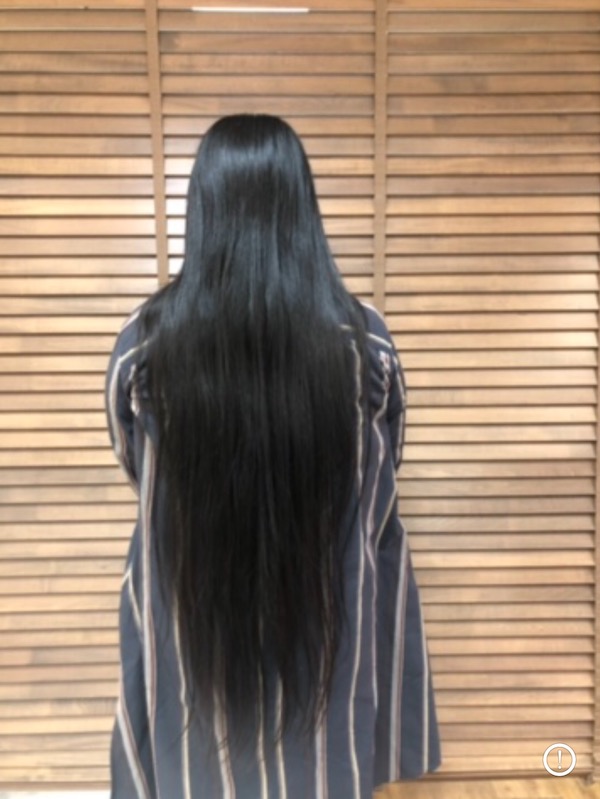 No.64 ロングヘアの女性